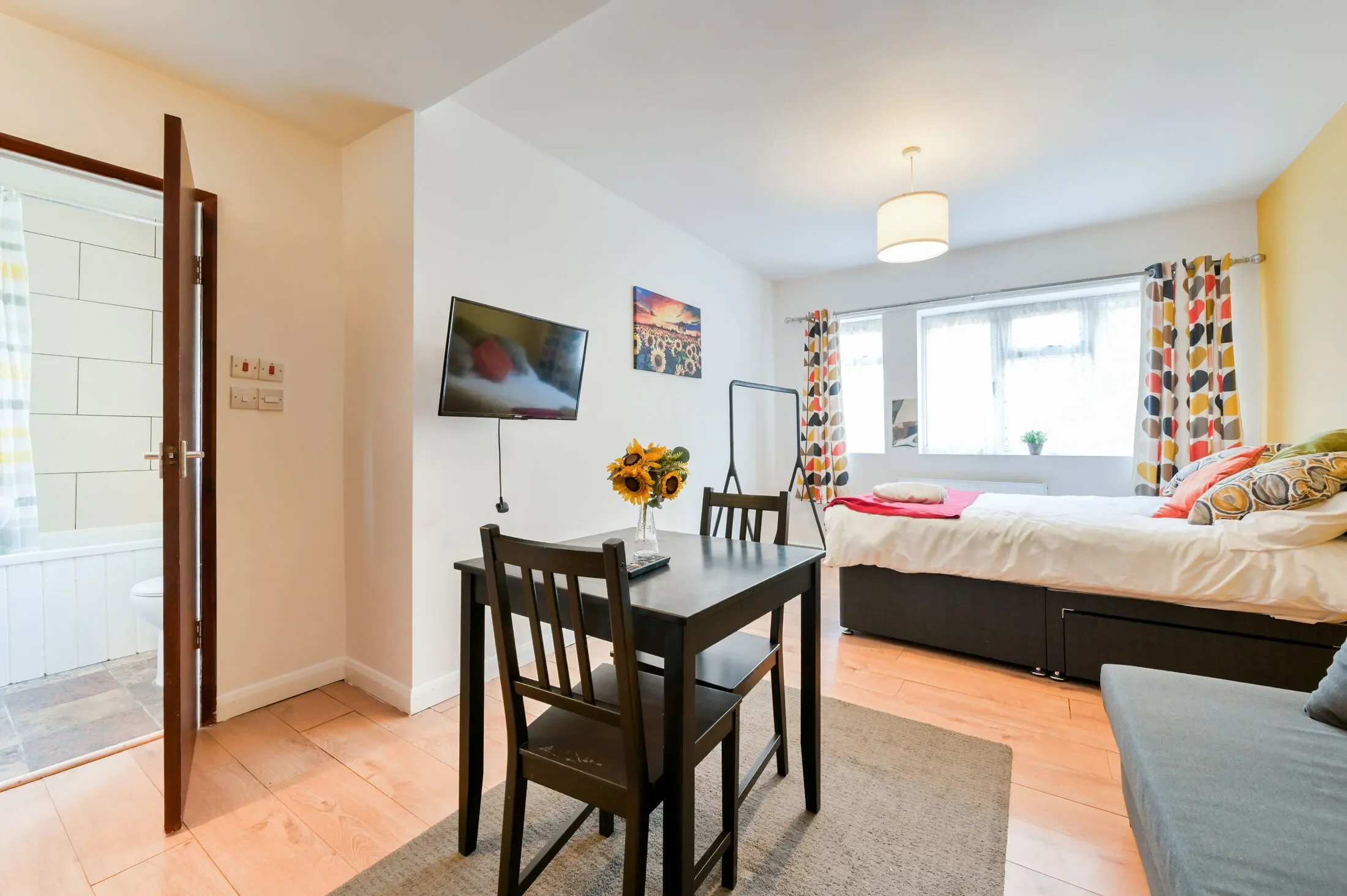 Flat Stratford Road in Greater London