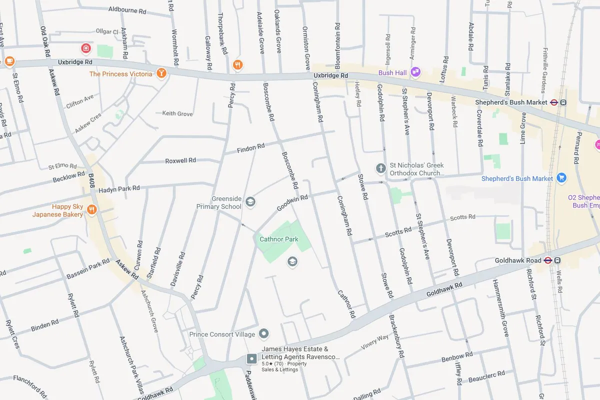 Flat Cathnor Road in Greater London