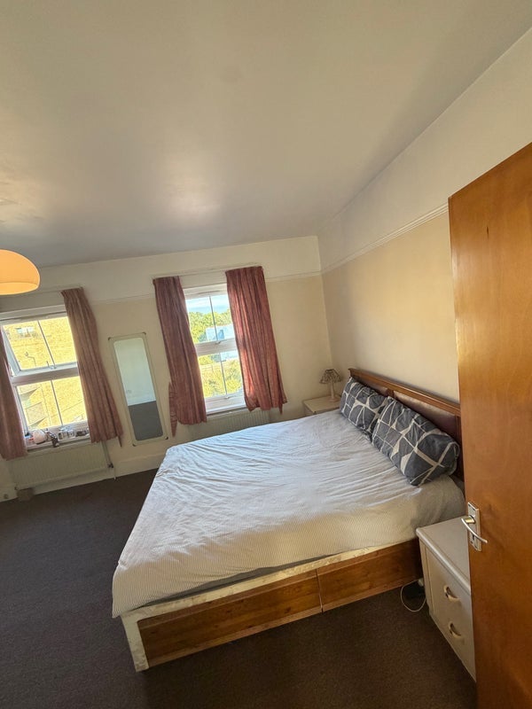 Room Matrimony Place in Greater London