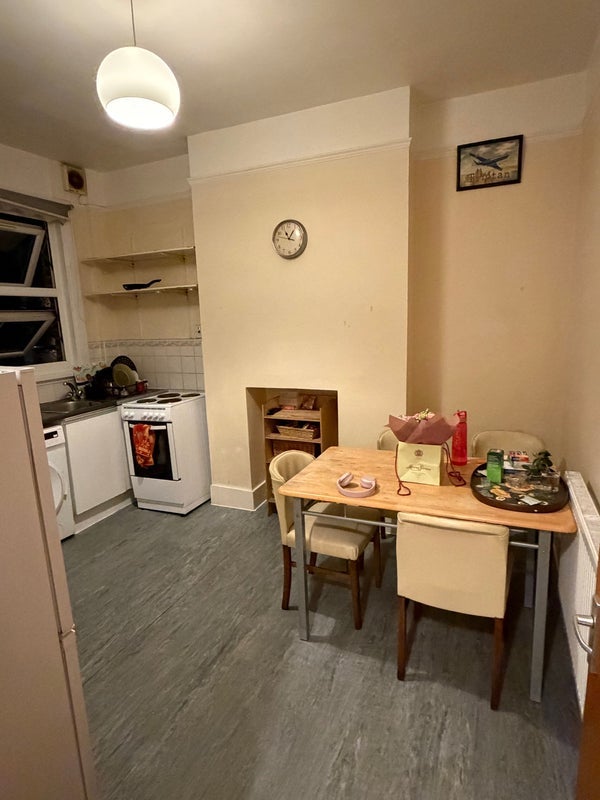 Room Matrimony Place in Greater London