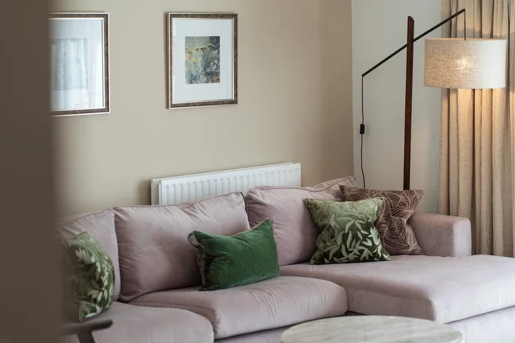Flat Kensington High Street in Greater London