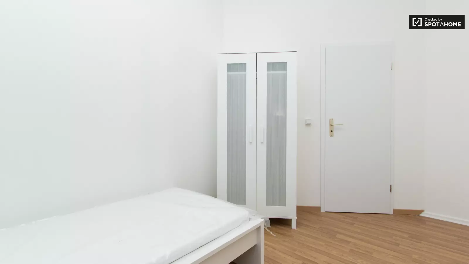 Zimmer Holzmindener Straße in Berlin
