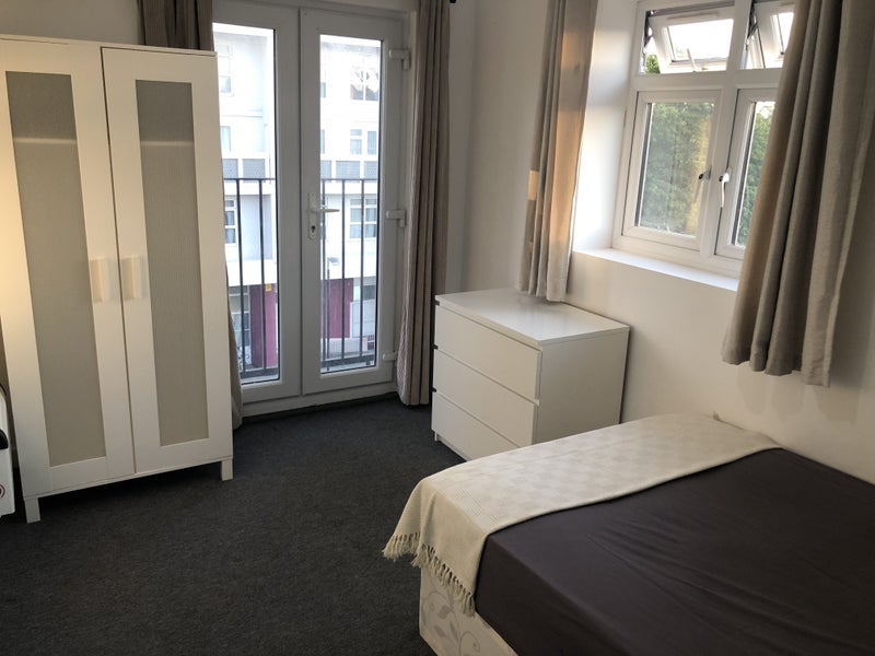 Room Chiltern Road in Greater London