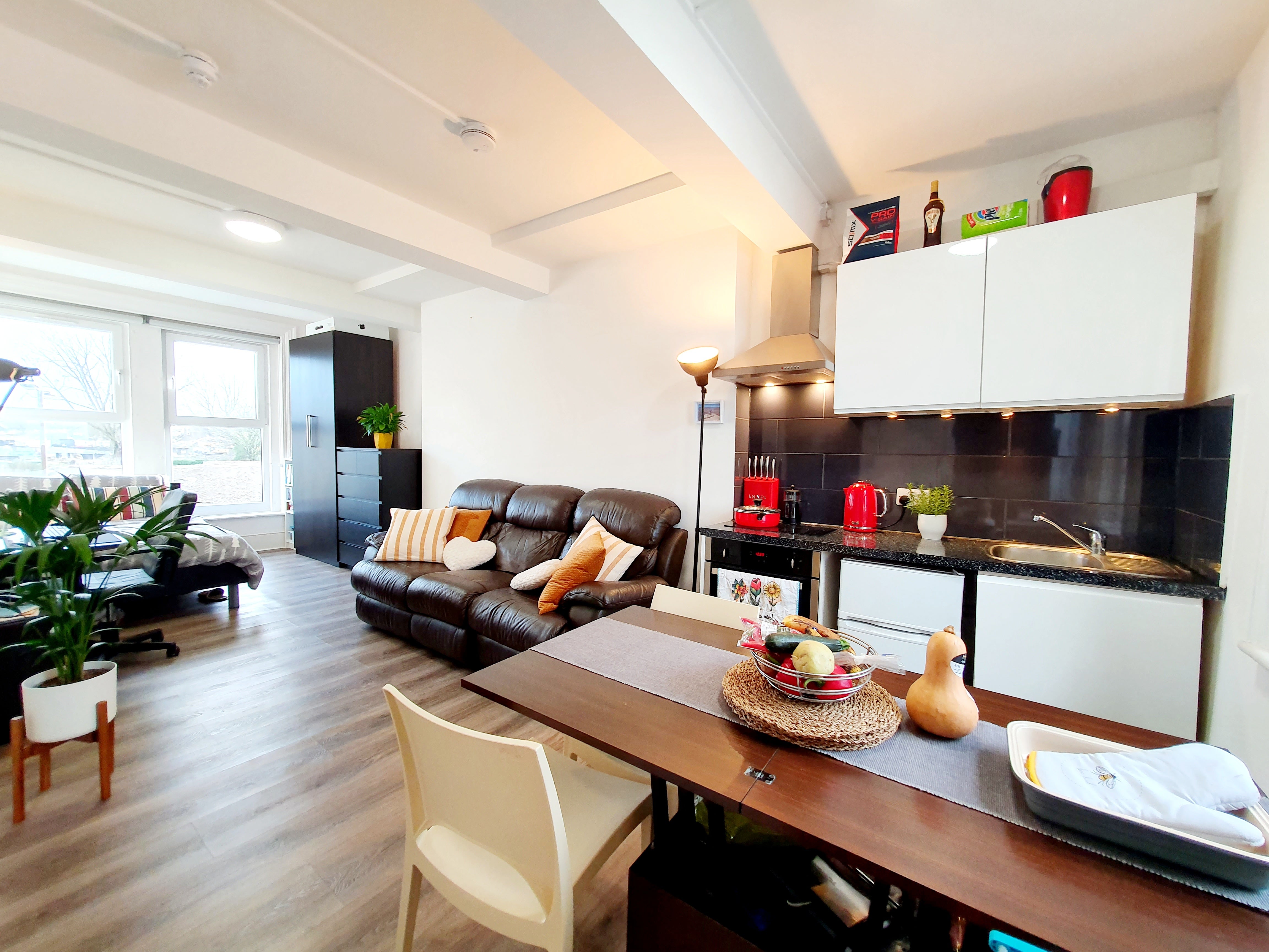 Flat Warspite Road in Greater London