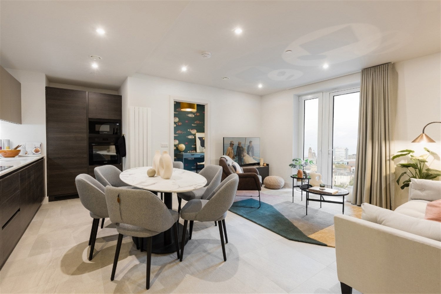 Flat McEwan Square in City of Edinburgh