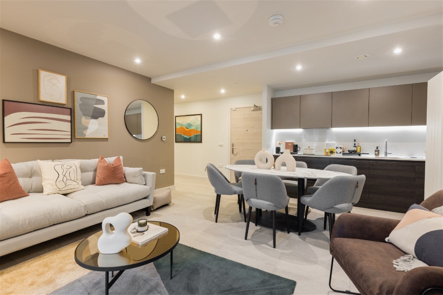 Flat McEwan Square in City of Edinburgh