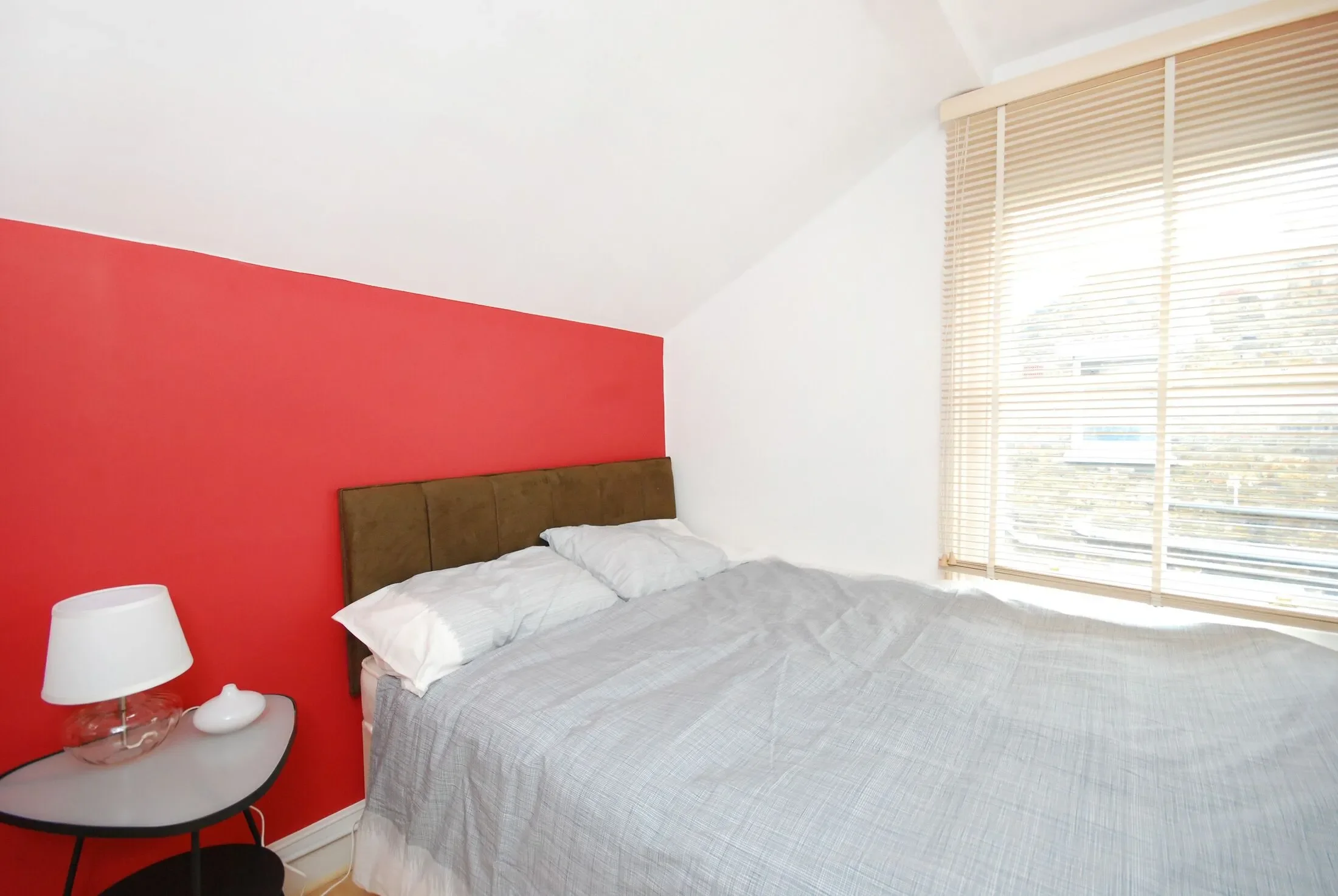 Flat Cambridge Gardens in Greater London