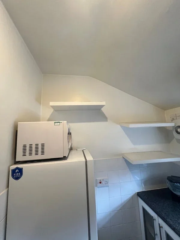 Flat Whittington Road in Greater London