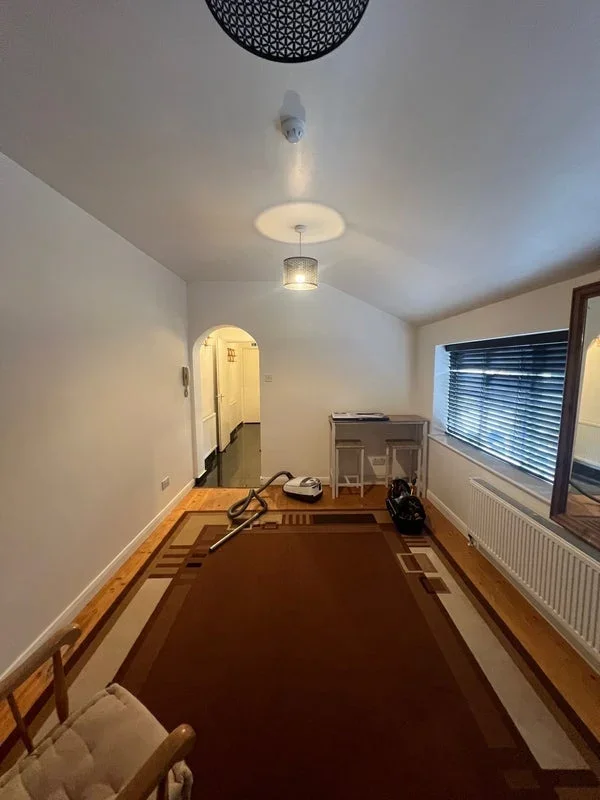 Flat Whittington Road in Greater London