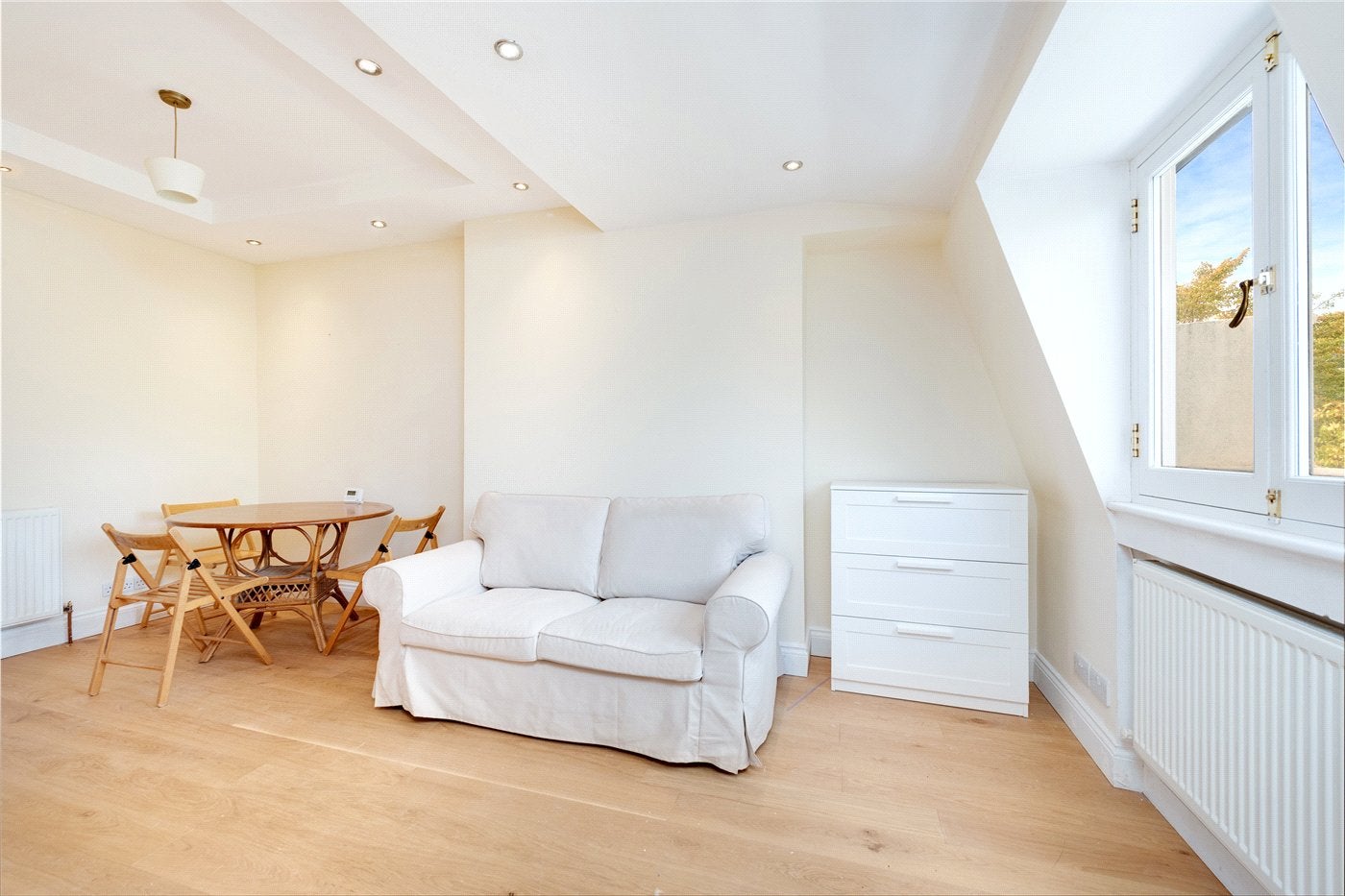 Flat St Edmund's Terrace in City of Westminster