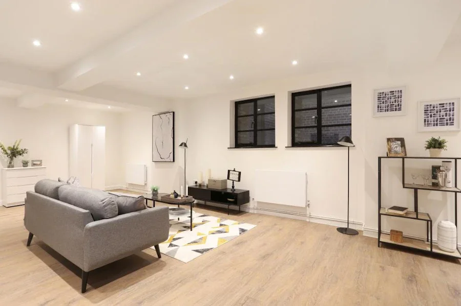 Flat Tyssen Street in London