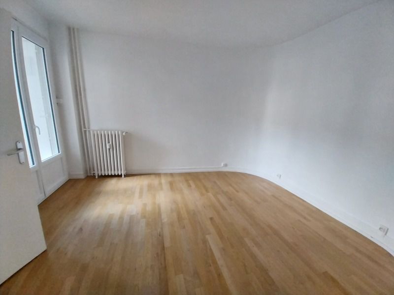 Flat Rue du Commandant de Poli in Orléans