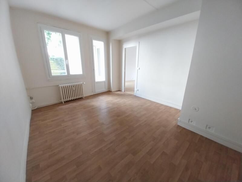Flat Rue du Commandant de Poli in Orléans
