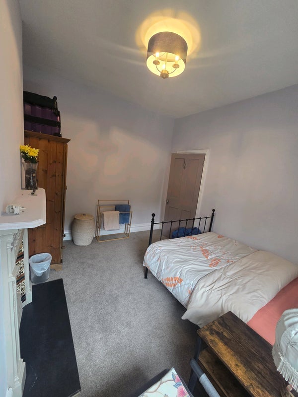 Room Cressida Road in Greater London