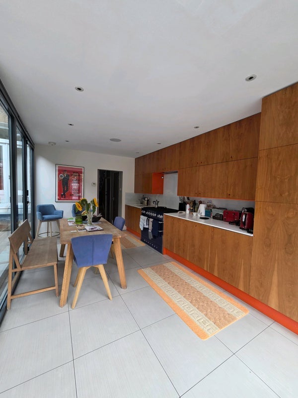 Room Cressida Road in Greater London