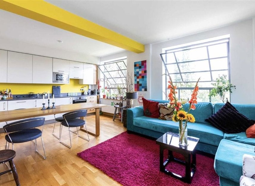 Flat Leathermarket Street in Greater London