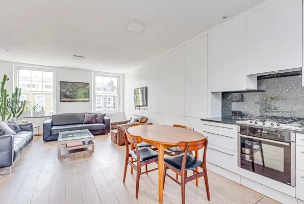 Flat Albert Street in Greater London