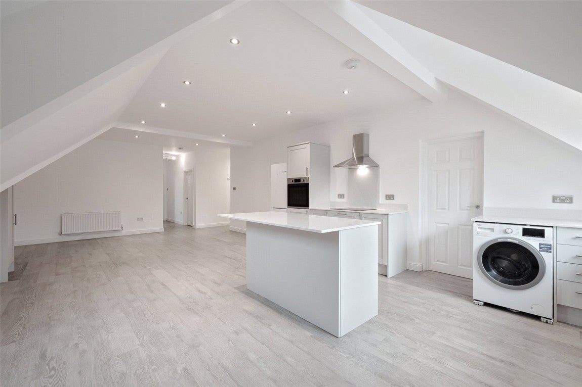 House Finchampstead Road in Finchampstead