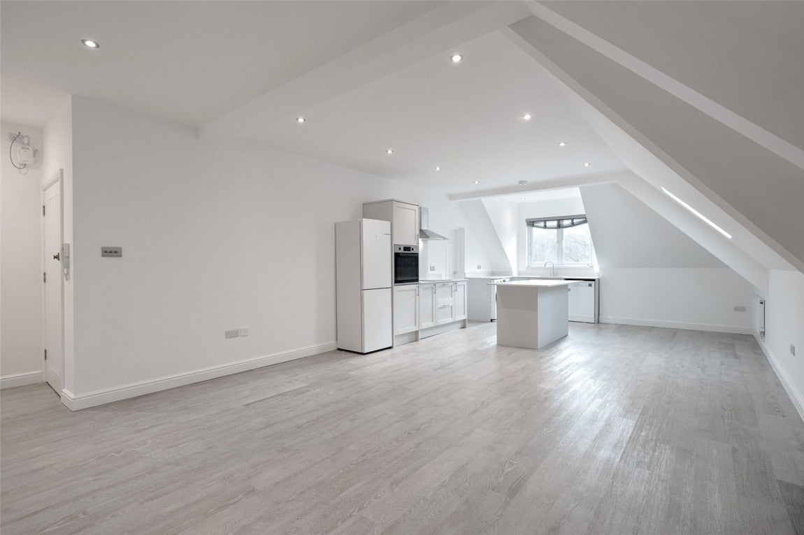 House Finchampstead Road in Finchampstead