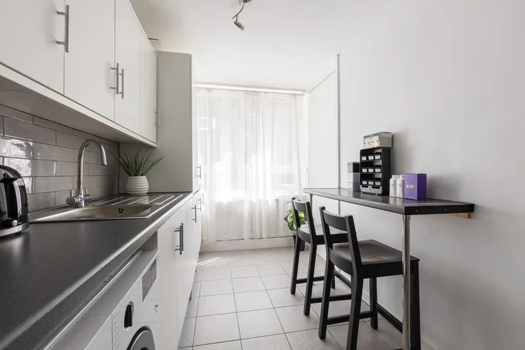 Flat Elam Close in Greater London