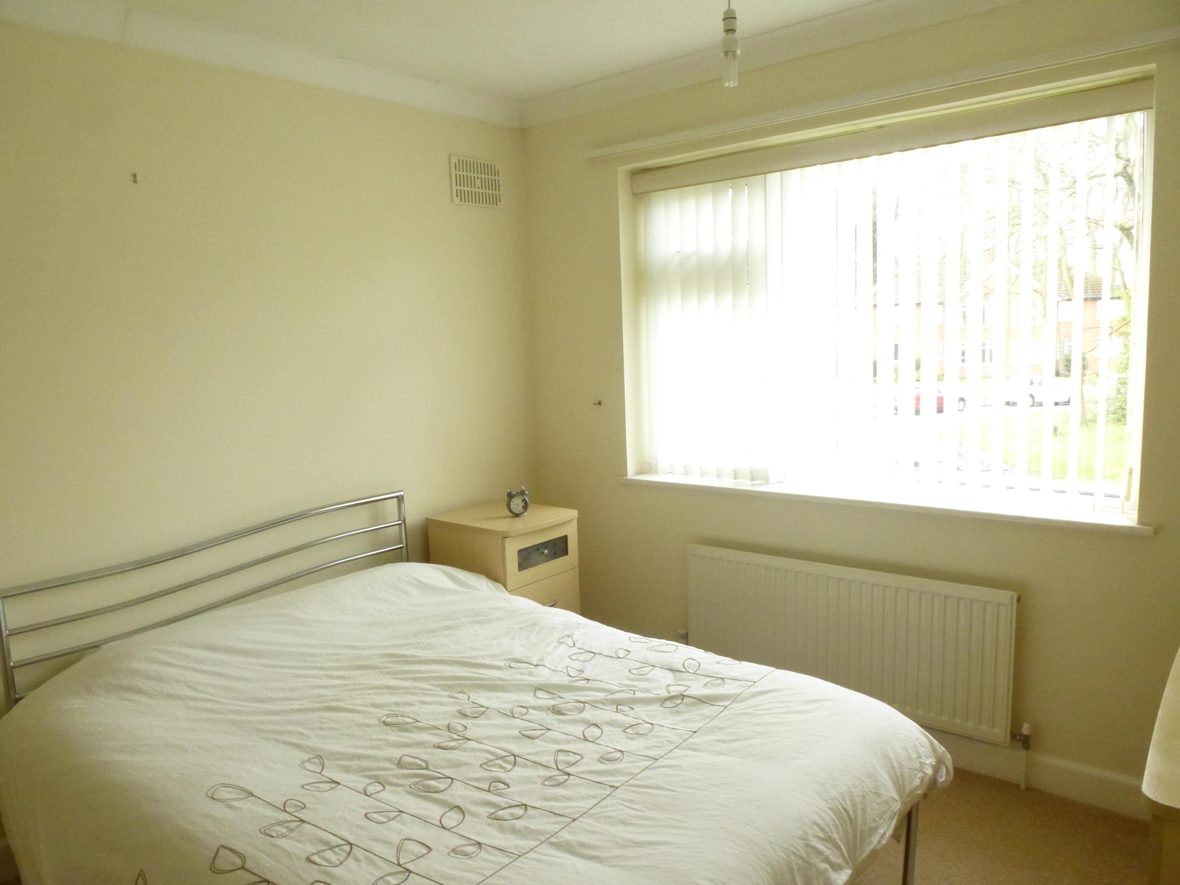 Flat Featherstone Crescent in Metropolitan Borough of Solihull