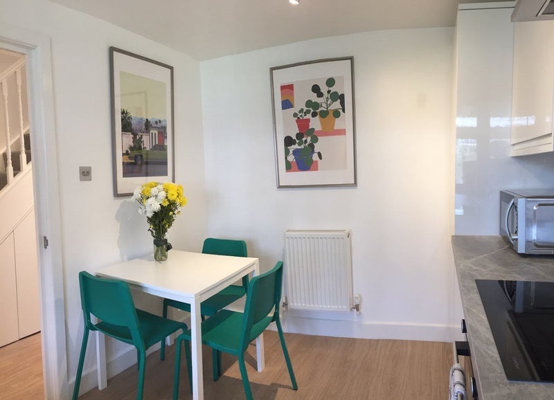 Room Malmesbury Road in Greater London