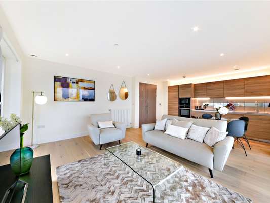 Flat Duke of Wellington Avenue in Greater London