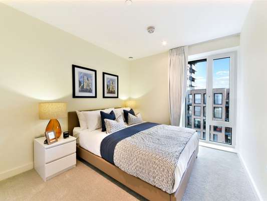 Flat Duke of Wellington Avenue in Greater London