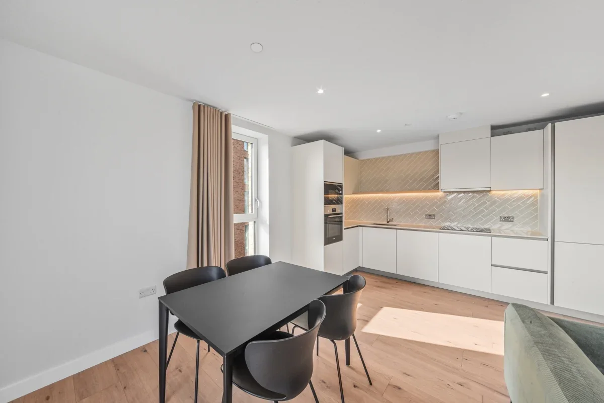 Flat Evelyn Street in Greater London