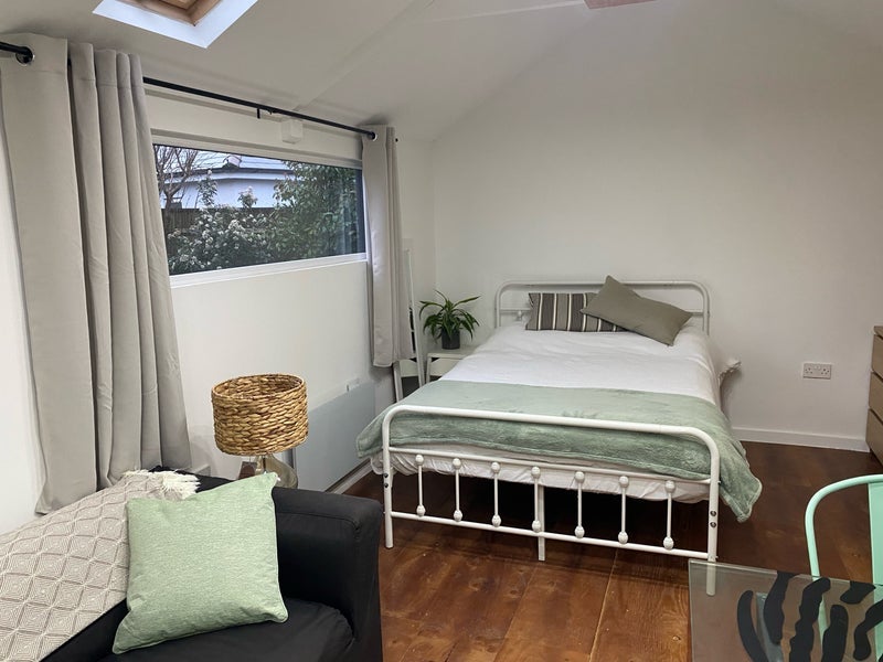 Room Canberra Road in Christchurch