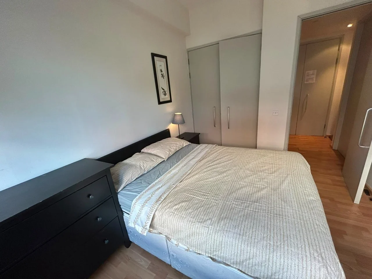 Room City Road in Greater London