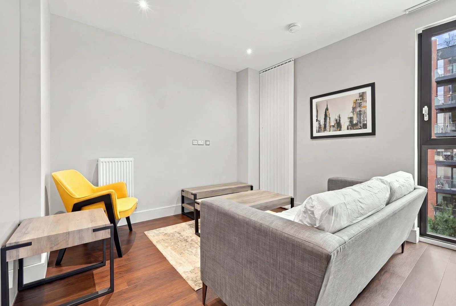 Flat Silvocea Way in Greater London