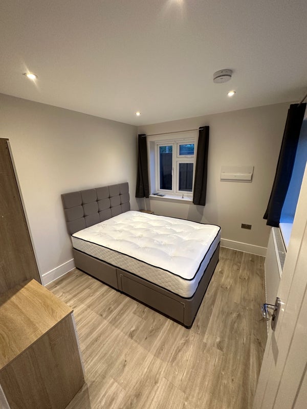 Room Pedlars Close in Chelmsford