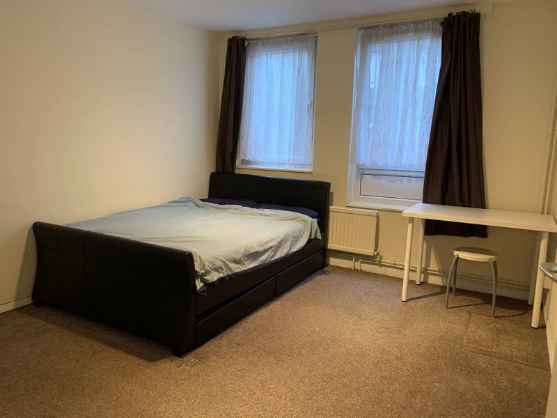 Room Bruce Road in Greater London