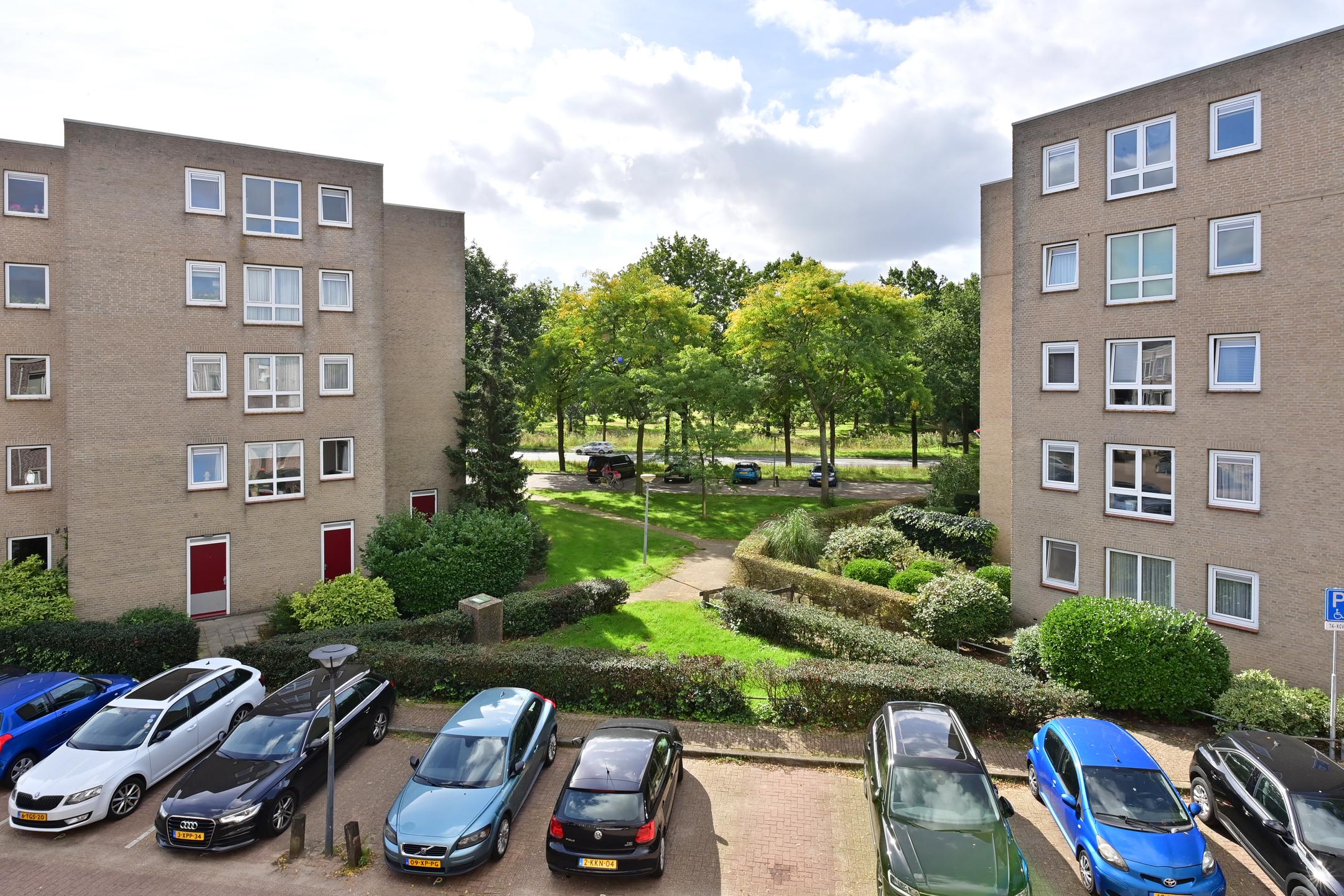Appartement te koop: Naardingerland 58, Huizen