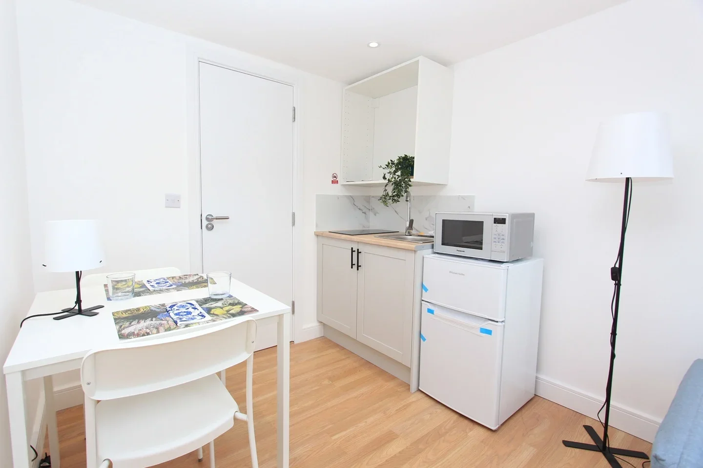 Flat Rucklidge Avenue in Greater London