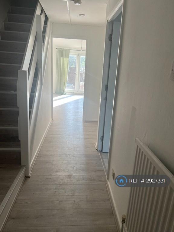 Flat Campbell Road in Greater London