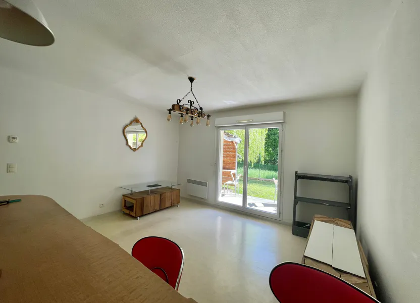 Flat Rue Alain Colas in Champcevinel