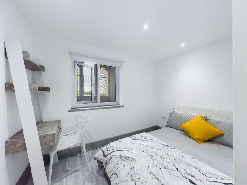 Room Silvester Street in Liverpool