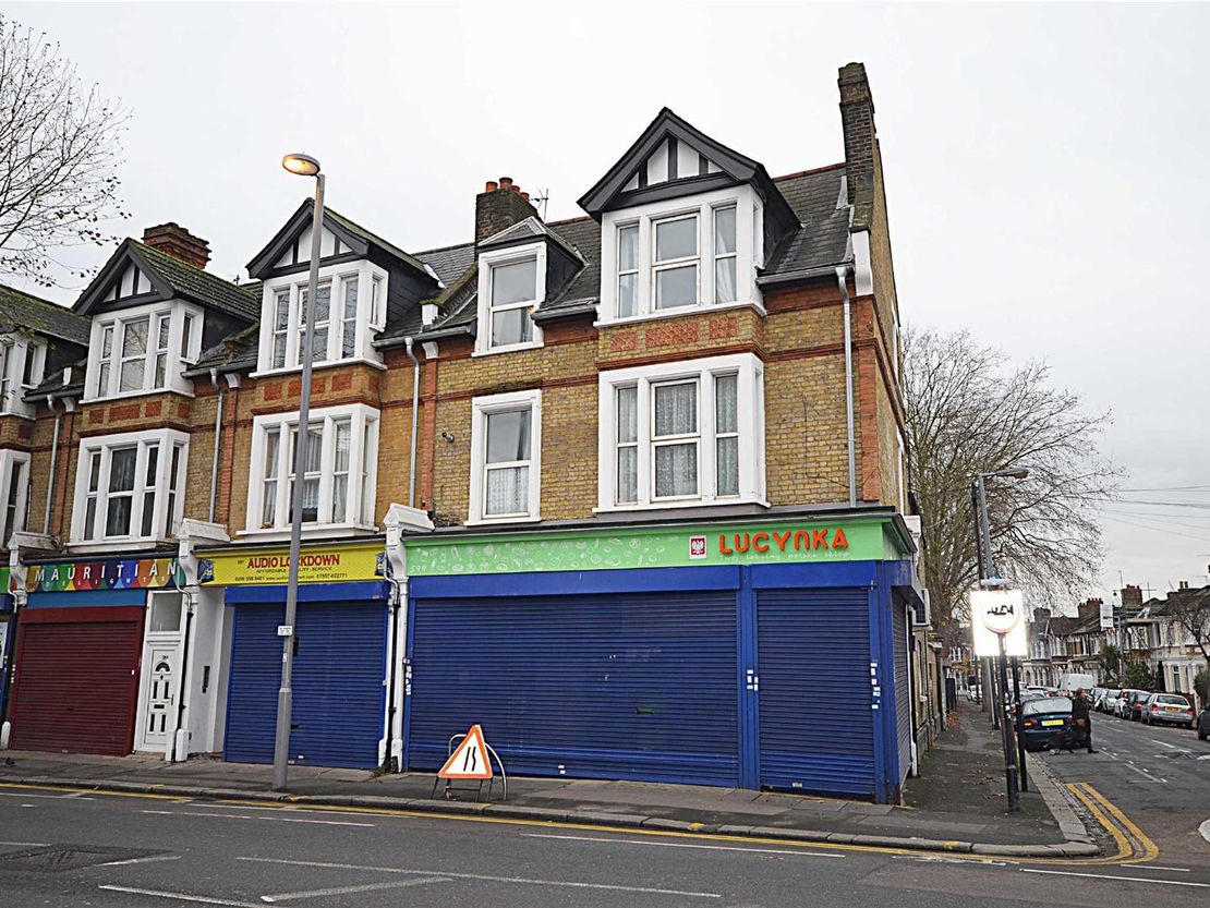 Flat High Road Leyton in Greater London