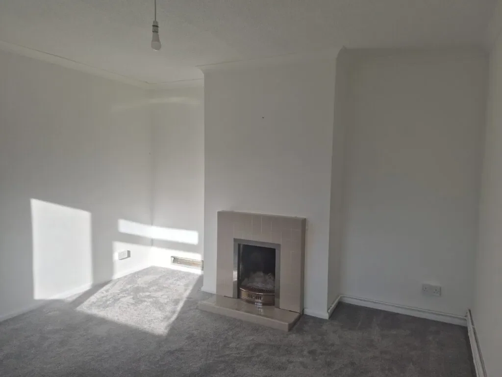 Flat Weir Close in Huntingdonshire