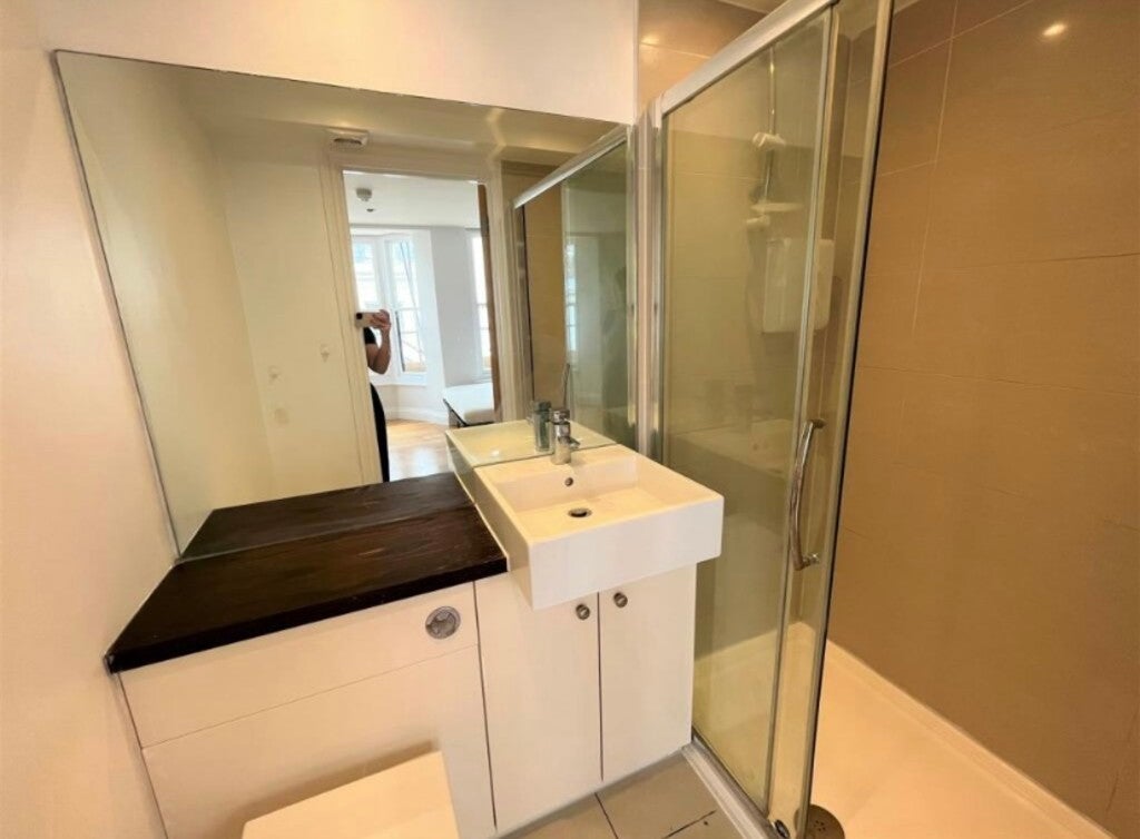 Flat Royal Crescent Mews in Brighton