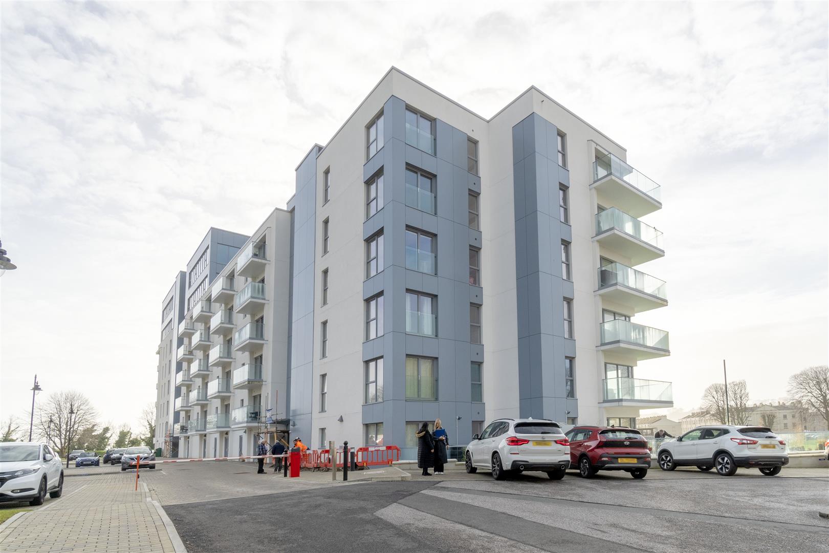 Flat Mount Wise Crescent in Plymouth