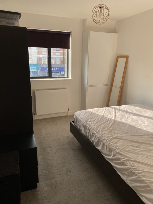 Room Rushey Green in Greater London