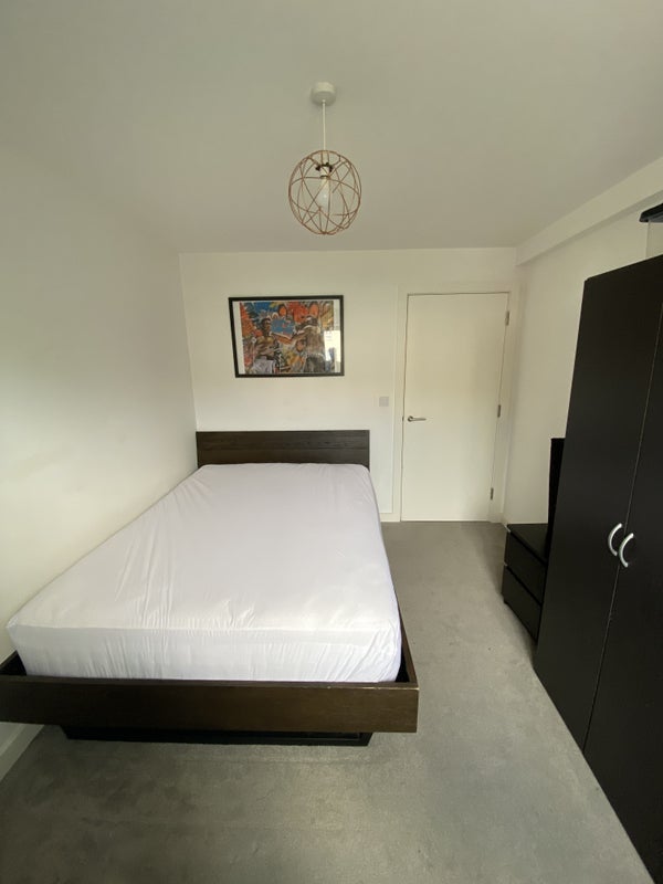 Room Rushey Green in Greater London