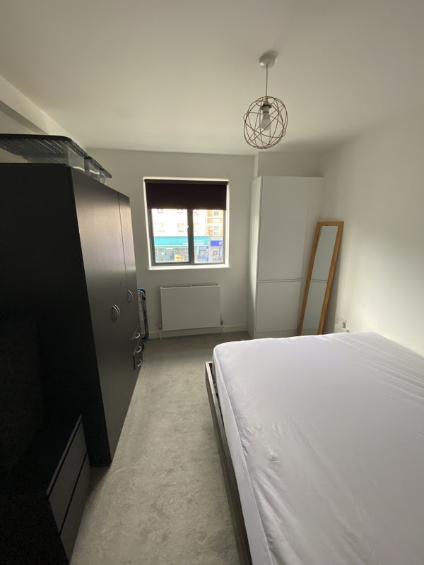 Room Rushey Green in Greater London
