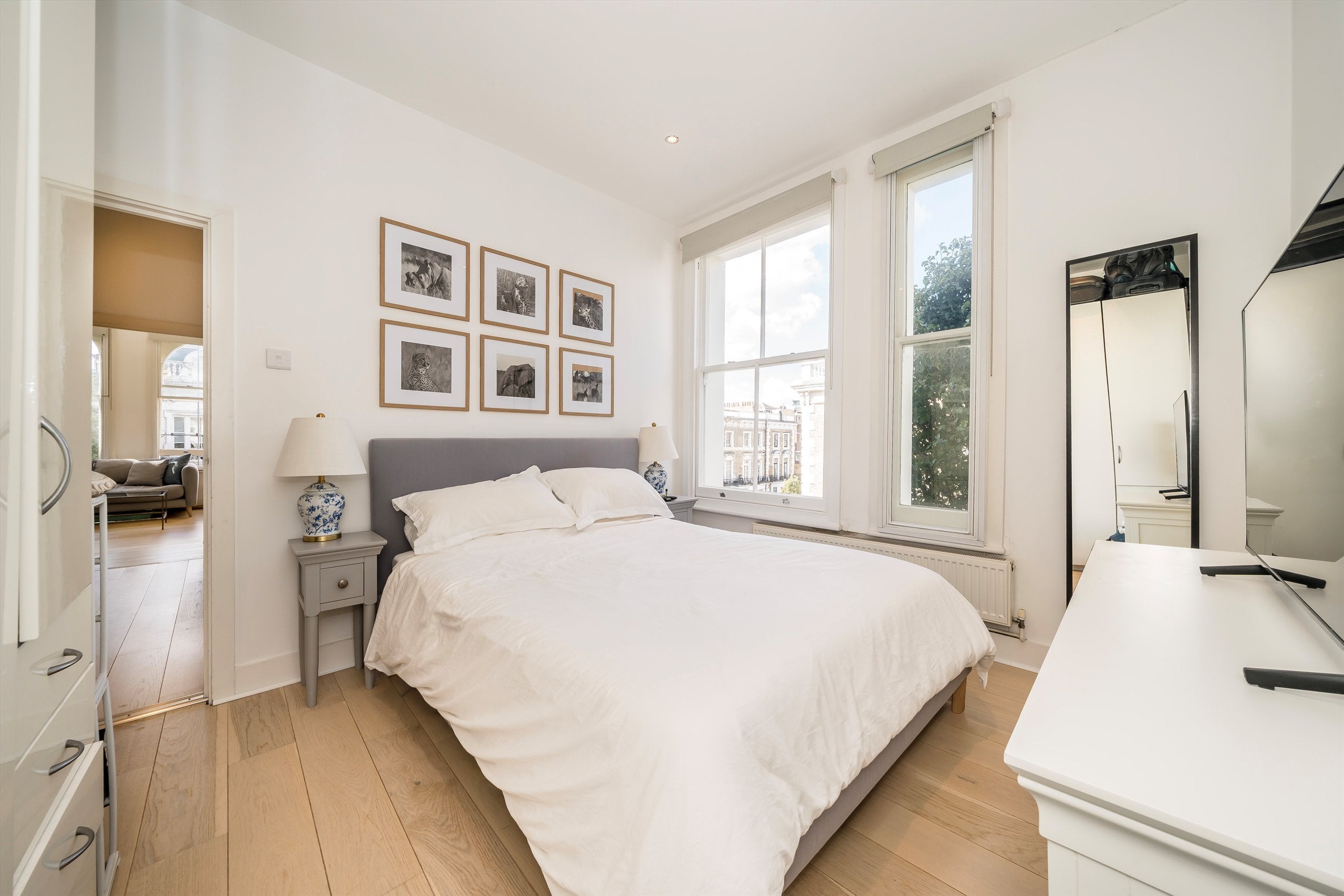 Flat Finborough Road in Greater London