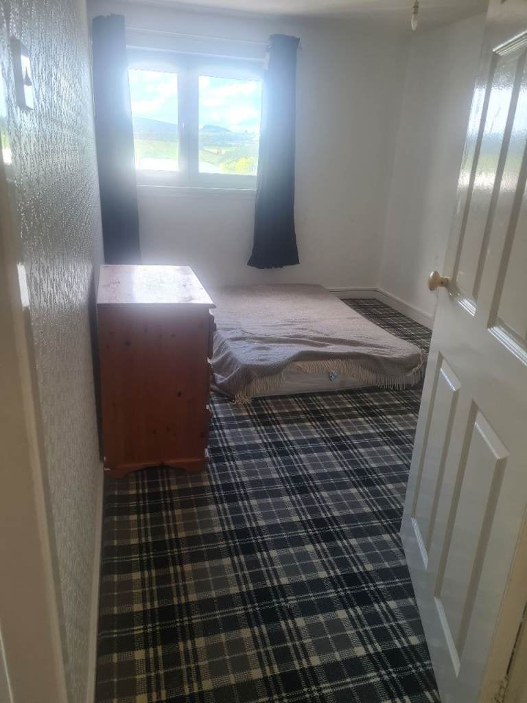 Flat Kirkoswald Drive in Clydebank