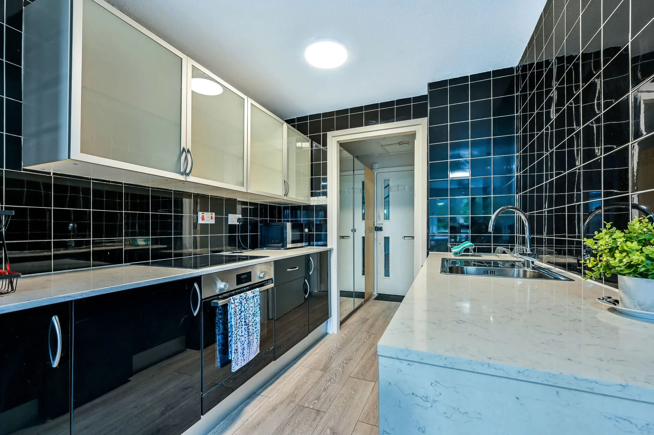 Flat Denmark Road in Greater London