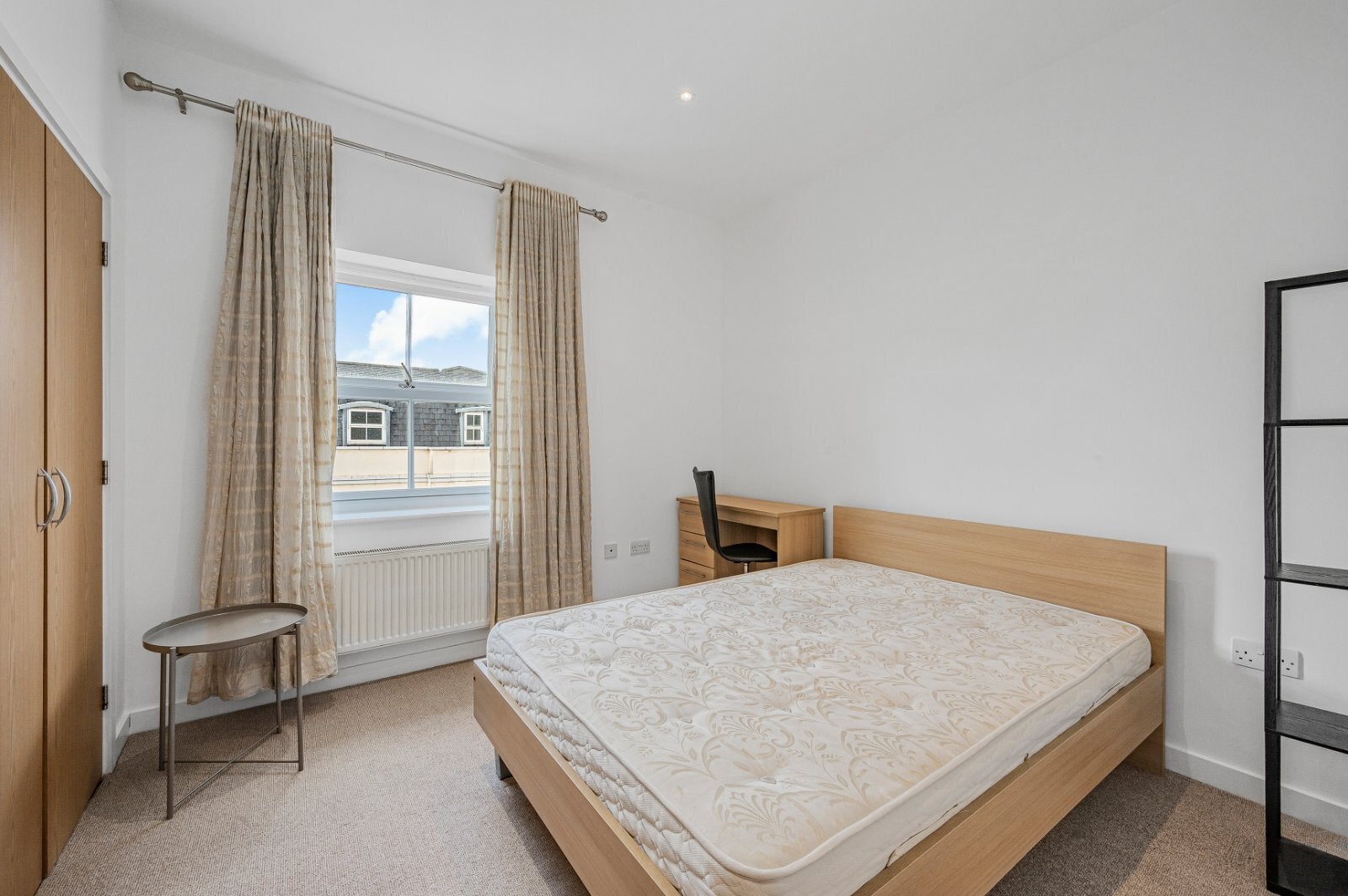Flat Northpoint Square in Greater London